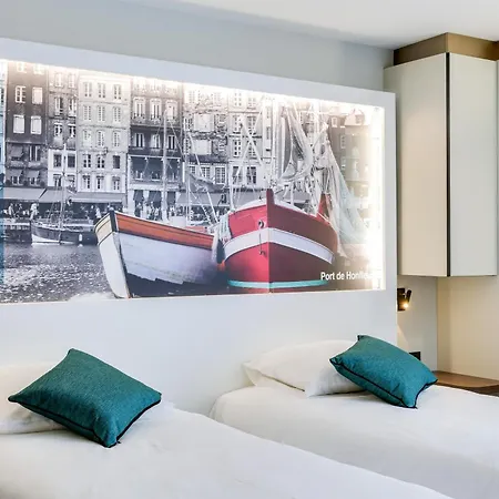 Hotel Brit Nord - Memorial 3*