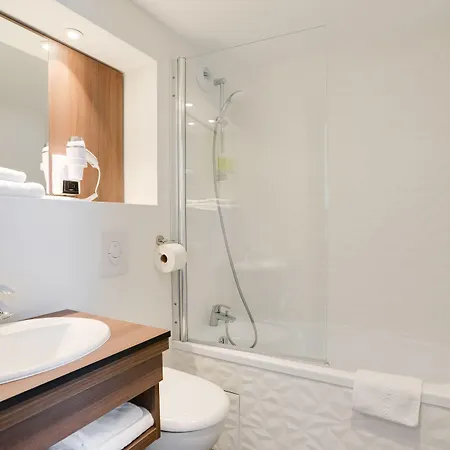 Brit Nord - Memorial Hotel 3*