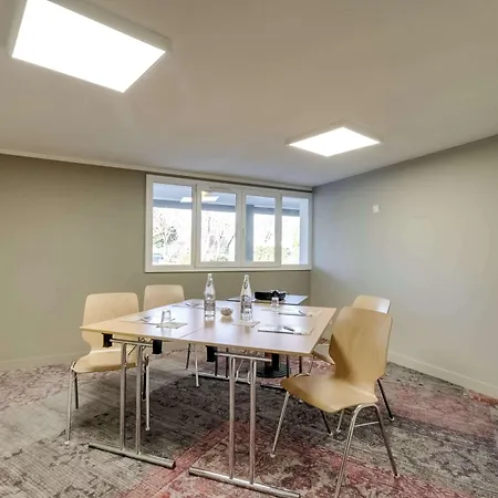 Brit Nord - Memorial 3* Caen