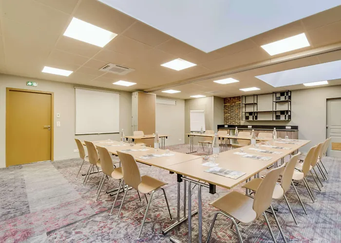 Hotel Brit Nord - Memorial 3*