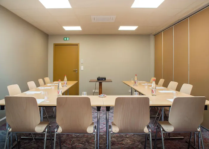 Hotel Brit Nord - Memorial 3*